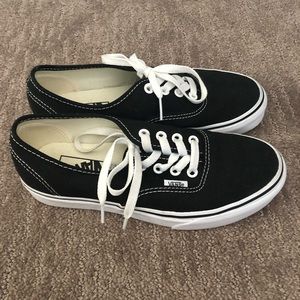 Vans - Women’s Size 6.5, Men’s Size 5 - Like New